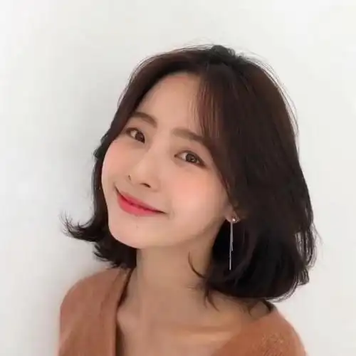 圆脸型适合什么刘海,什么脸型适合什么刘海(一定要试试这5款发型)