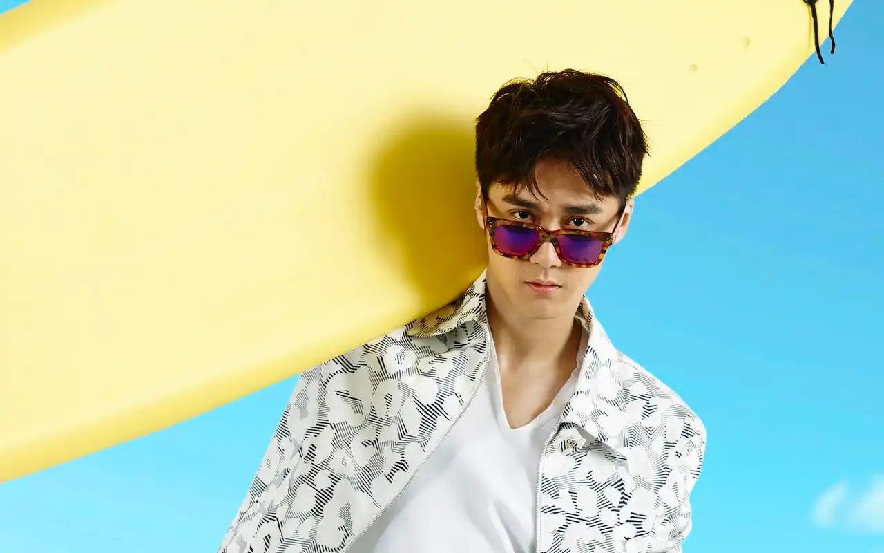 他们都曾跟唐人闹上法庭,但一个成为当红明星,一个却掉到谷底!