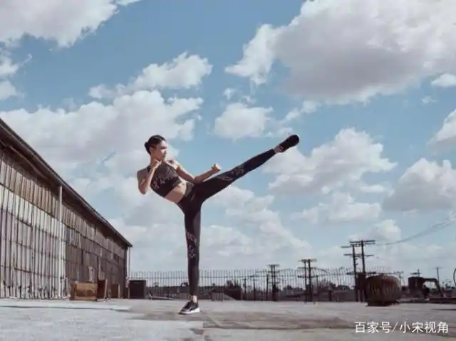 小宋视角:另眼看明星——张蓝心,腿上功夫实在是厉害