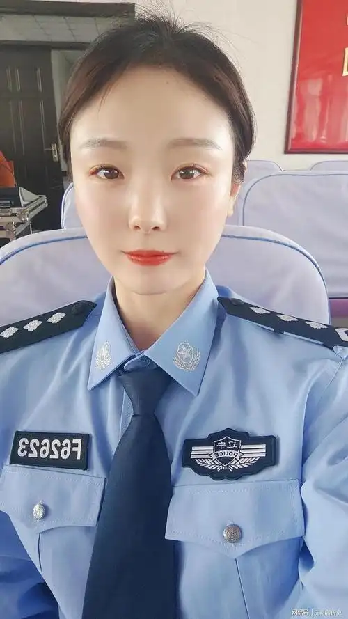 又一次穿警服