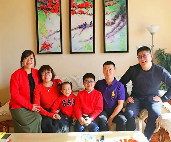 全家福.红红火火团圆年.2019正月初四.家庭大聚会!