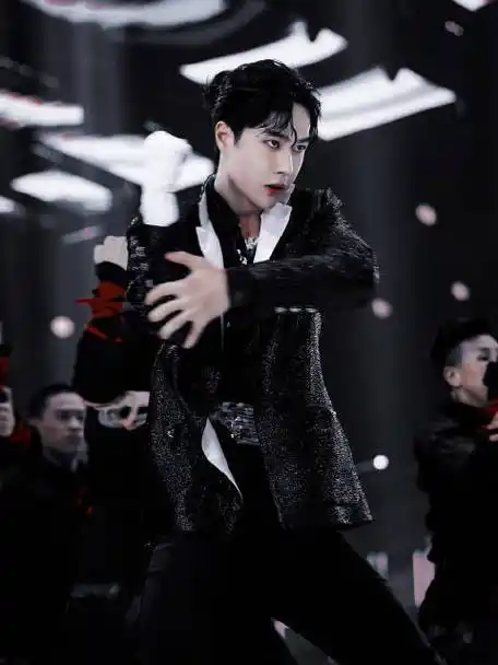 王一博龙拳一开口自带buff##王一博