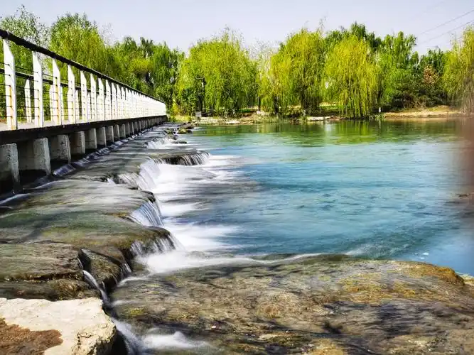 美丽的绣江河公园