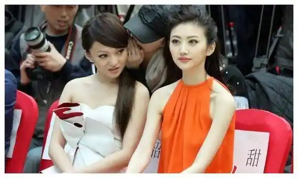 路人镜头下的景甜真实容貌,终于得到张继科认可!_魅力_气质_明星