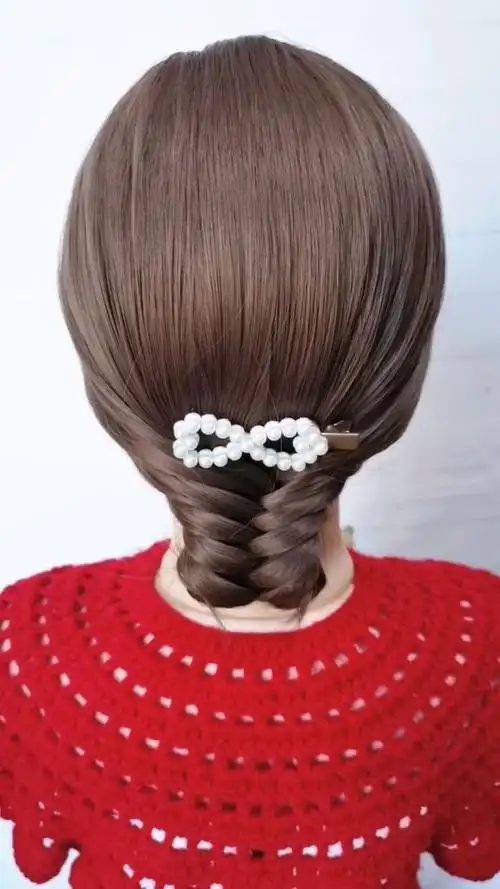 短发气质鱼骨辫