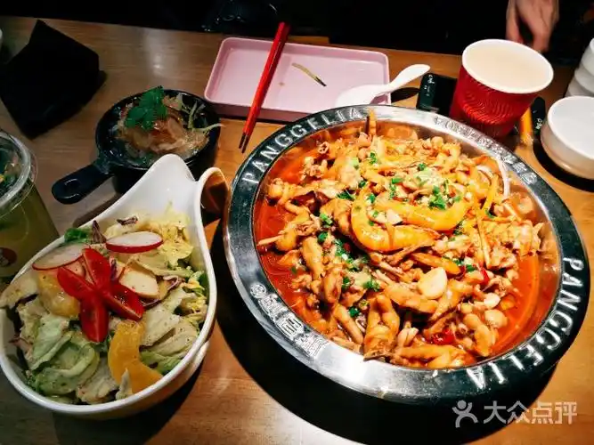 胖哥俩肉蟹煲(铁西万象汇店)-巴蜀牛蛙煲-菜-巴蜀牛蛙煲图片-沈阳美食