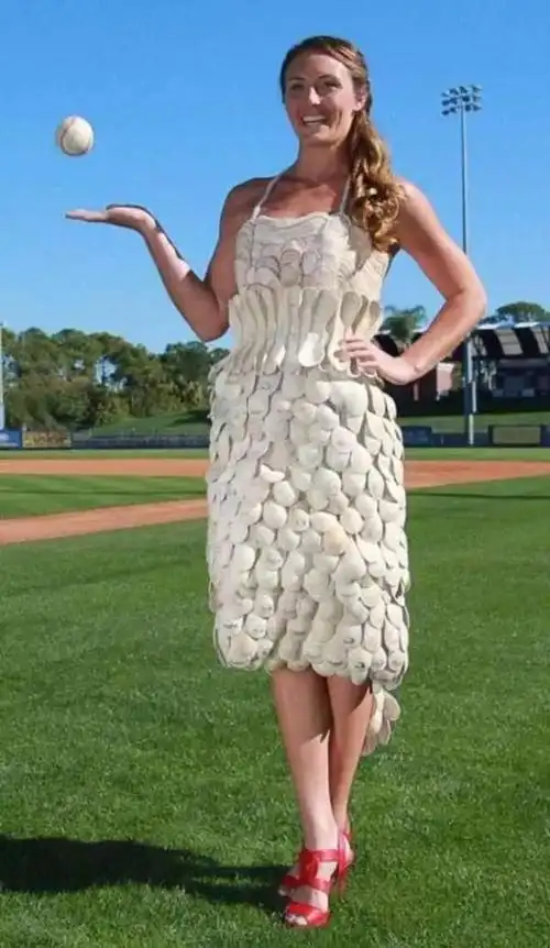 女生不敢穿的奇葩裙子能做出它们的人也是奇葩