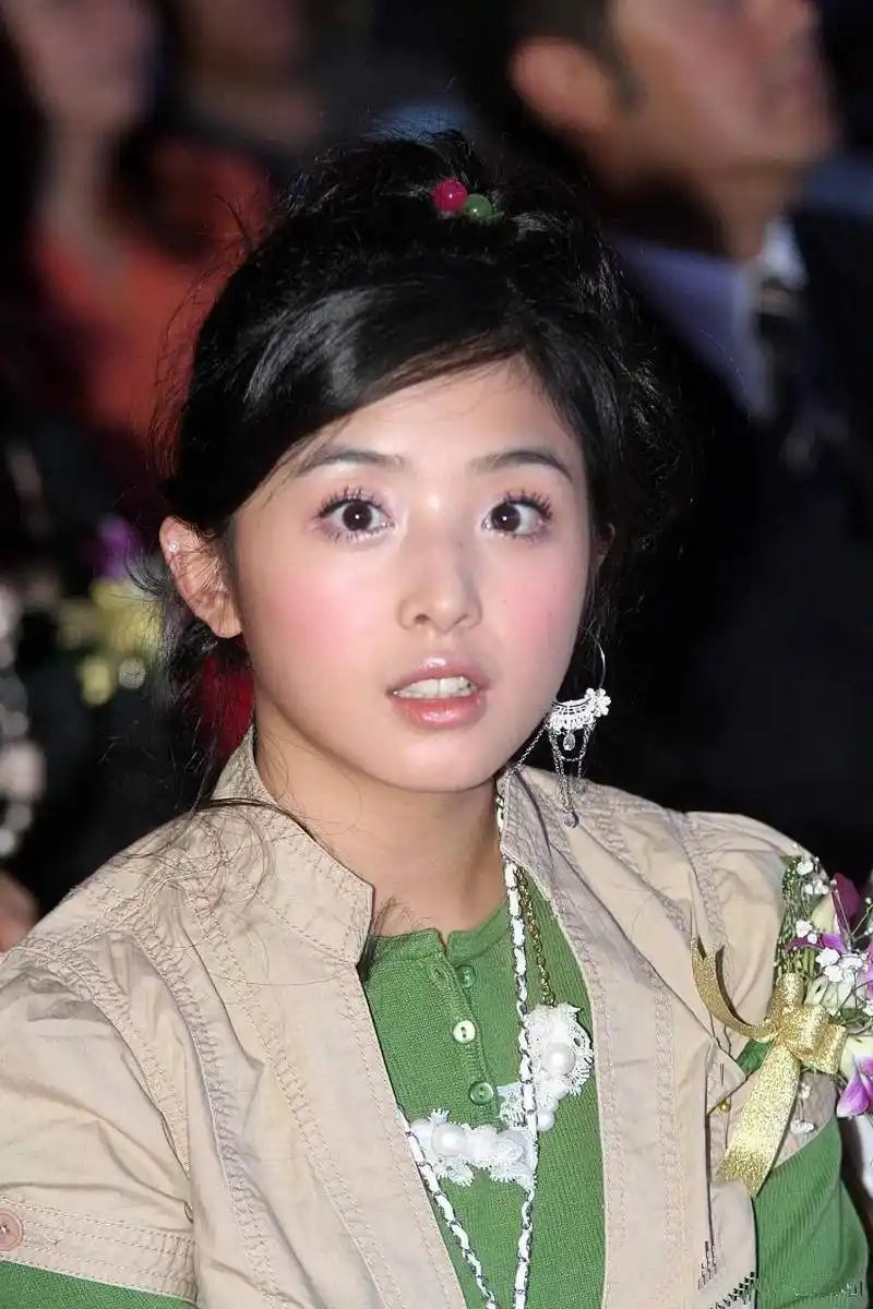 张含韵,那个唱着酸酸甜甜,无忧无虑的小女生