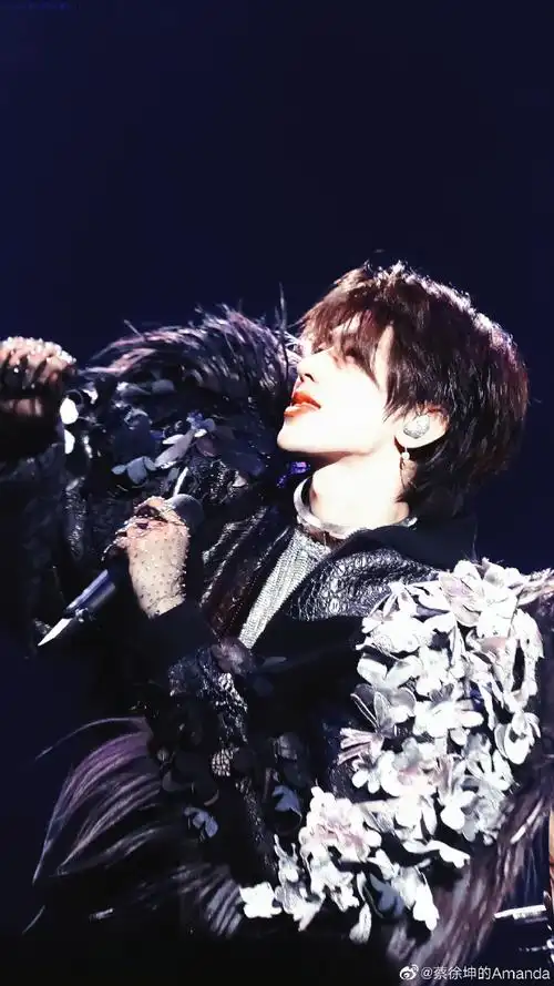 蔡徐坤2021个人巡回演唱会