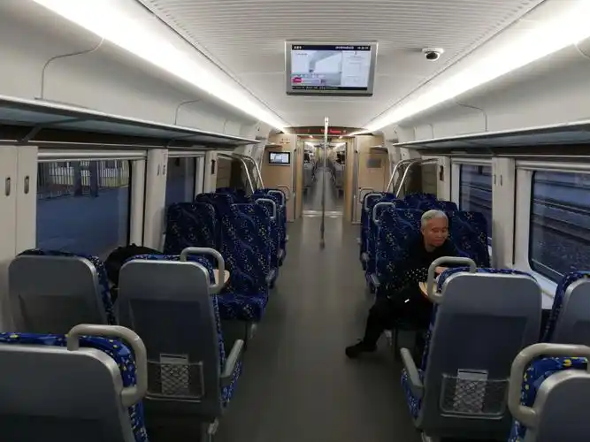 从通州坐动车到北京(站,东)西站出行,换车攻略