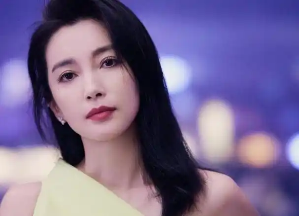 任泉谈李冰冰:班里美女如云,但她的绝美照太吸睛了