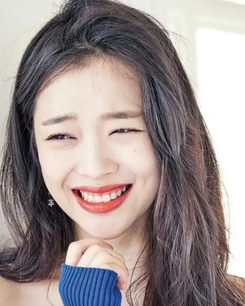 韩国 崔雪莉 sulli
