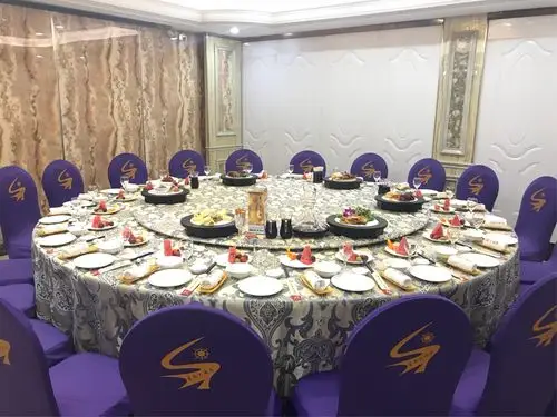 星豪大酒店(豪华包厢)一次性可容纳60人同时用餐