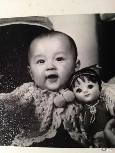 冯绍峰儿时照片.