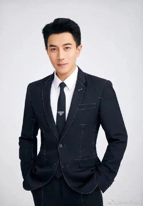 刘恺威出演话剧雷雨与四大影后搭戏身体暴瘦疑压力大