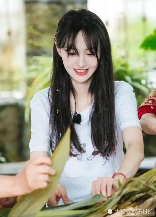 郑爽被禁言后再发文道歉,被罚近3亿卖惨称克服一切困难,被扒早已缴清