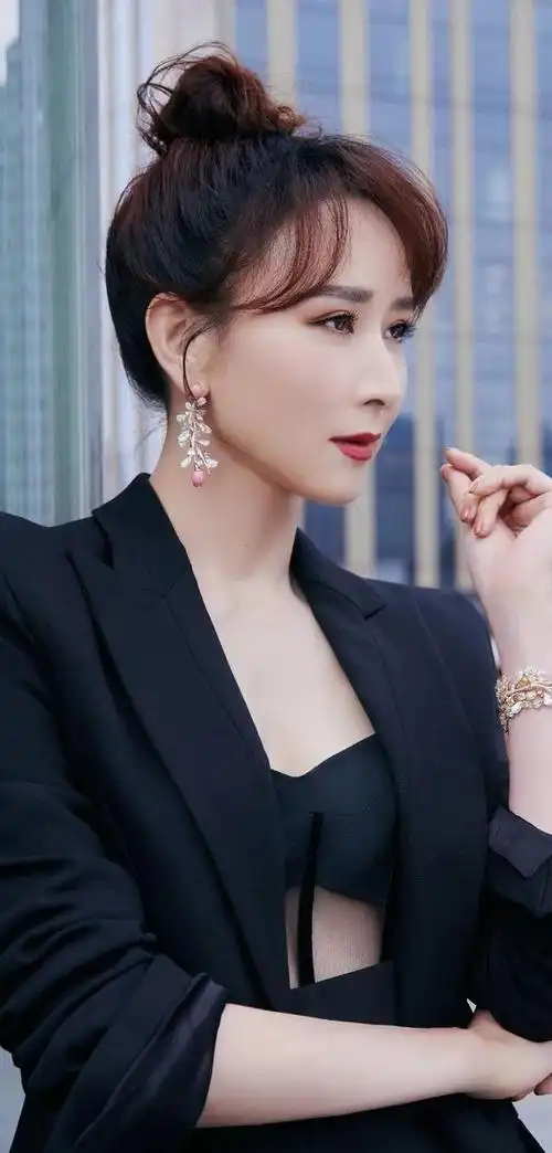 胡静个人资料简介图片(胡静个人资料简介图片大全)