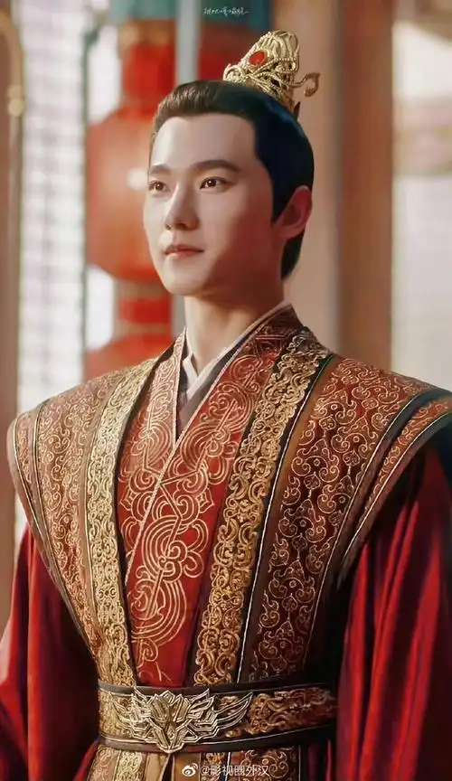 一袭红衣真的好惊艳,俊朗帅气杨洋好适合古装啊!世子殿下鲨我