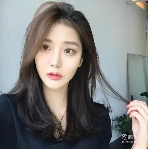 30一40岁女人减龄发型女人30到40岁适合什么发型