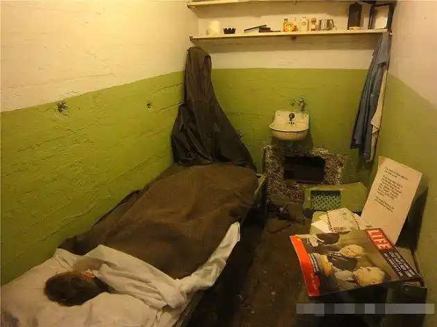 实拍美国神秘恶魔岛监狱