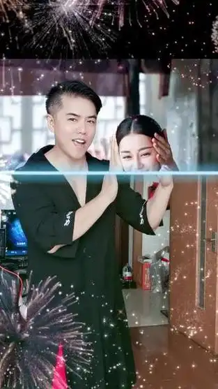 蓝线合拍 #迪丽热巴 多喝了两杯,就成这个画面了989898 - 抖音