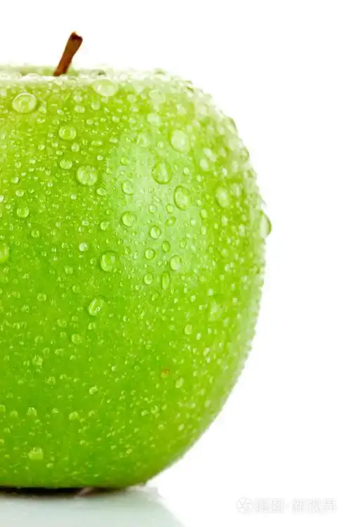 绿苹果与水滴分离