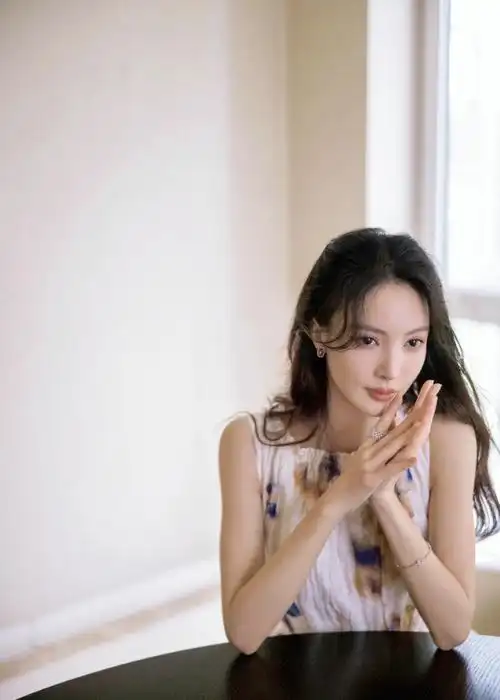 金晨夏日连衣裙