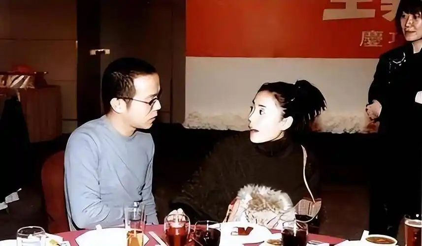 被骂小三也要和窦唯在一起,当年付出所有的高原,如今怎么样了?