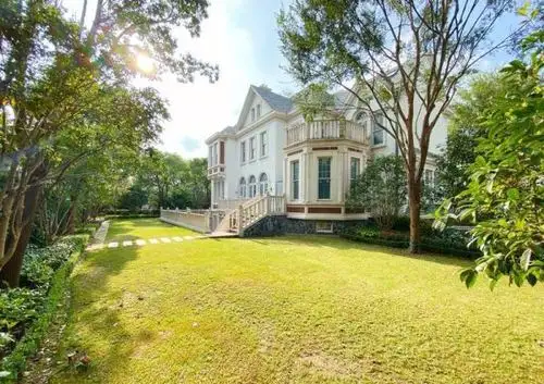 首页:上海顶级豪宅——浦东新区【东郊花园】维多利亚式风格别墅!