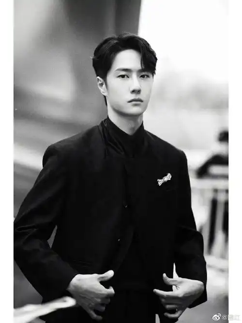 王一博暗纹西装##王一博