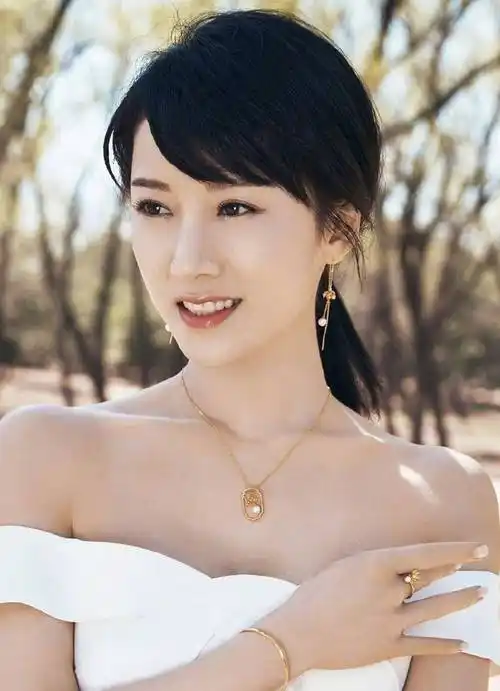 李念:我这辈子最正确的决定,就是嫁大14岁老公,38岁高龄拼三胎_哥哥