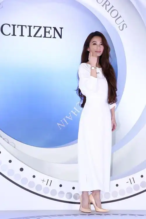 田馥甄好有女人味妆容精致长发及腰身材高挑气质好