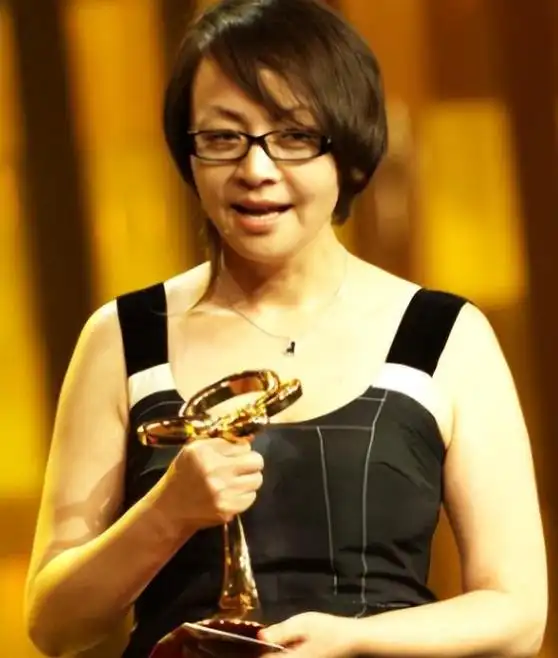 宋丹丹从"小品女王"到的"毒舌女王",她为何沦落至此?