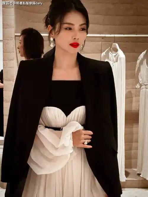 春夏职场穿什么?刘涛示范4套西装优雅大方秒杀全场,你一定要学