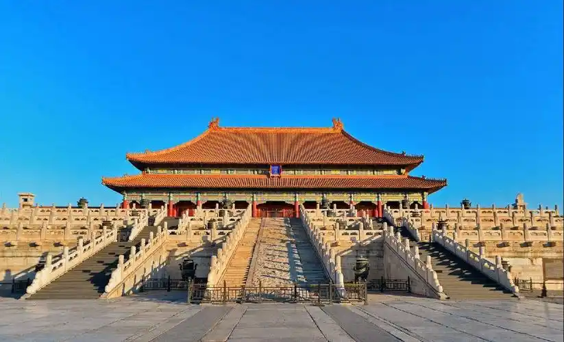 为什么故宫三大殿没有大树?是防火灾还是怕有人刺杀皇帝?