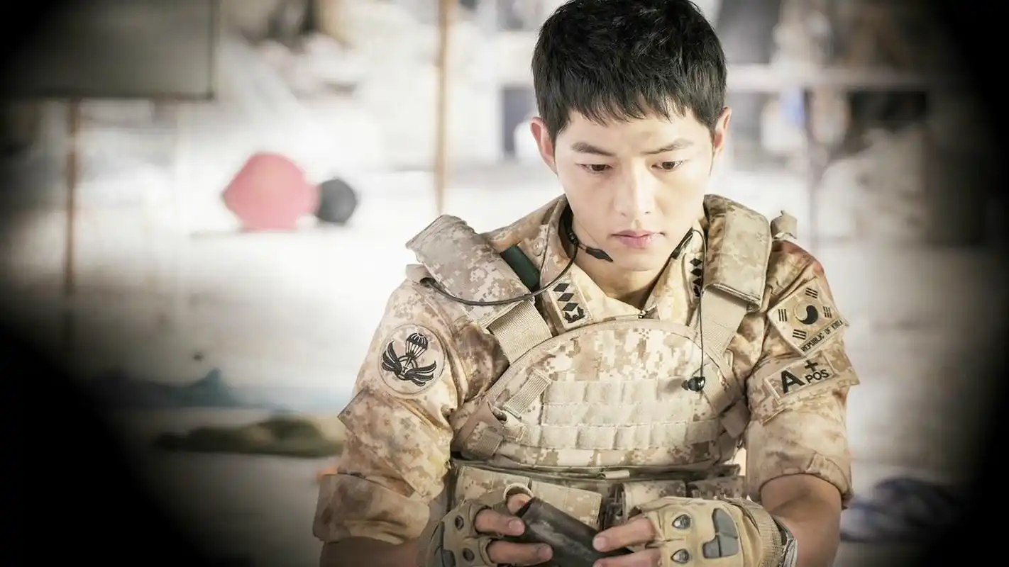 宋仲基《太阳的后裔》第七集高清剧照图片壁纸下载