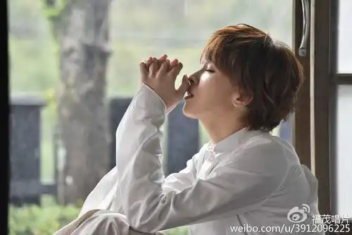 67曾沛慈我的泪mv朦胧美背后真相竟是天冷蚊虫多