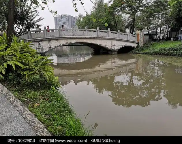 古香古色的小桥流水景观