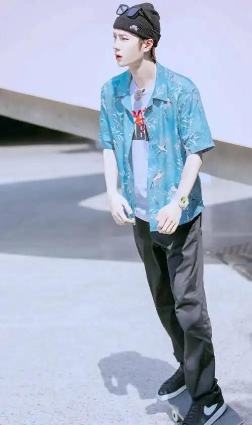 王一博穿搭好潮私服个性休闲又不失时尚感不愧是男友穿搭模范