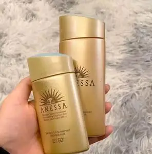 安耐晒金瓶防水防晒霜图片