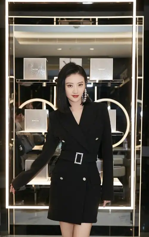 景甜图片景甜西装造型美帅撩人活动照图片