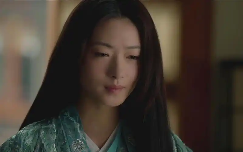 万茜_南枯月漓剧情介绍