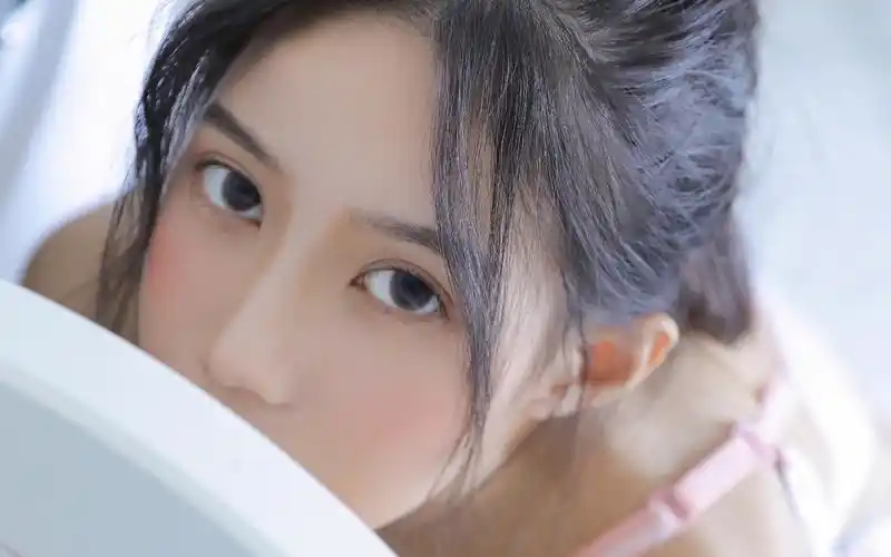 性感尤物美女电脑桌面壁纸图片