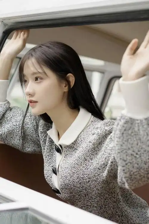 创造101陈意涵97年小姐姐清新脱俗