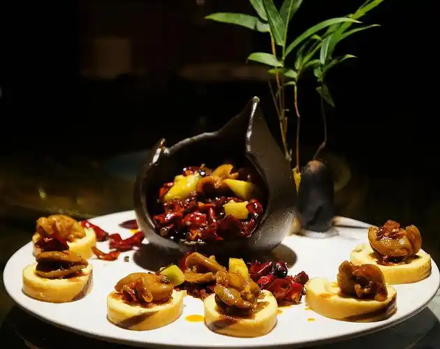 【嘟嘟探美食】重庆第一家真正意义的"意境菜"