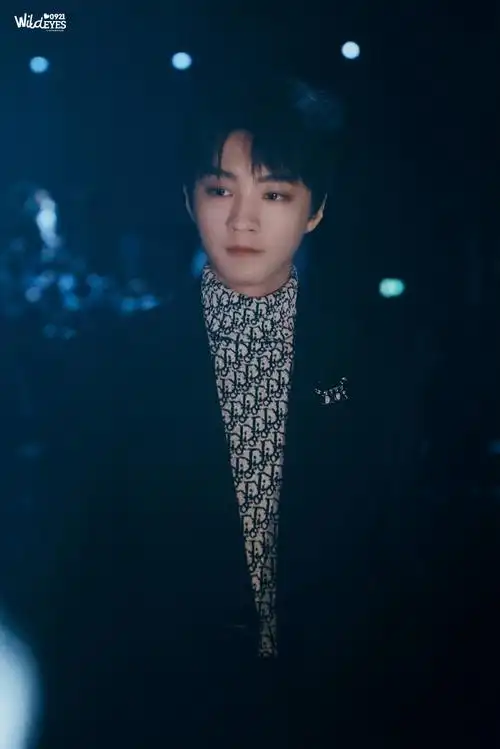 王俊凯超话#从开始到未来,只为王俊凯#走过2023年,期待2024年25岁的