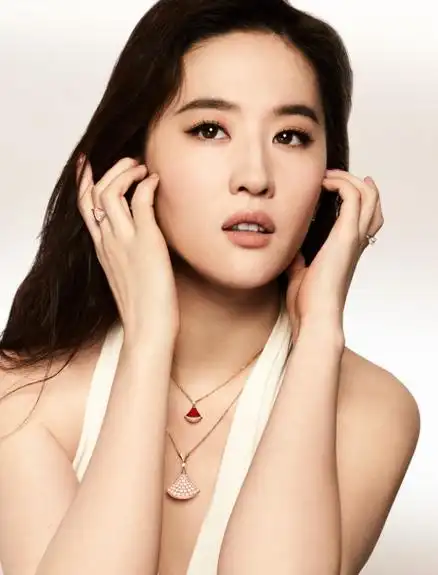 刘亦菲演绎bvlgari宝格丽divas dream系列珠宝_品牌新闻_品牌_yoka