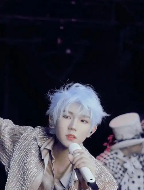 随着王源二巡广州站的信息公开,回想过去这一年:20230528在重庆结束一