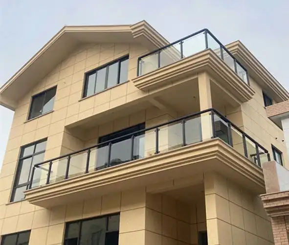 室外阳台栏杆无孔玻璃露天扶手铝镁合金立柱家用屋顶护栏别墅定制 总