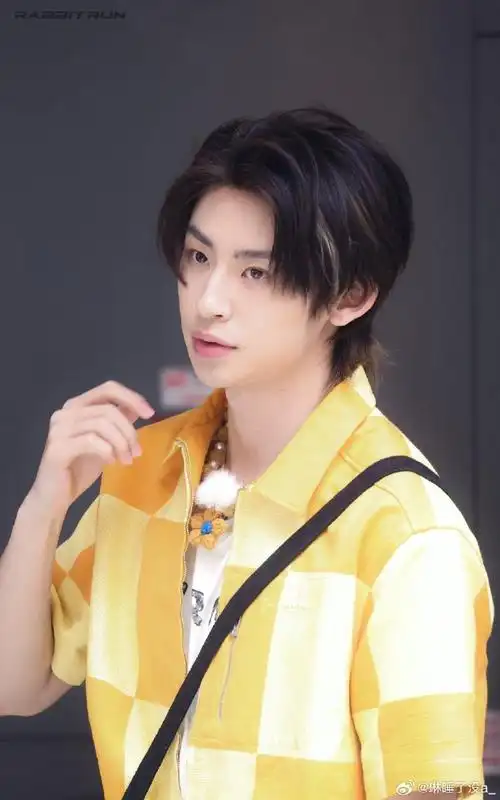 小鬼王琳凯超话